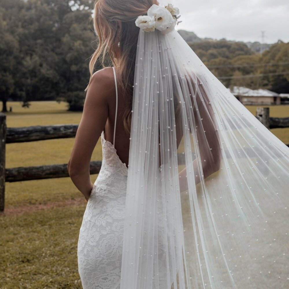 Grace Loves Lace - Pearly Long Veil